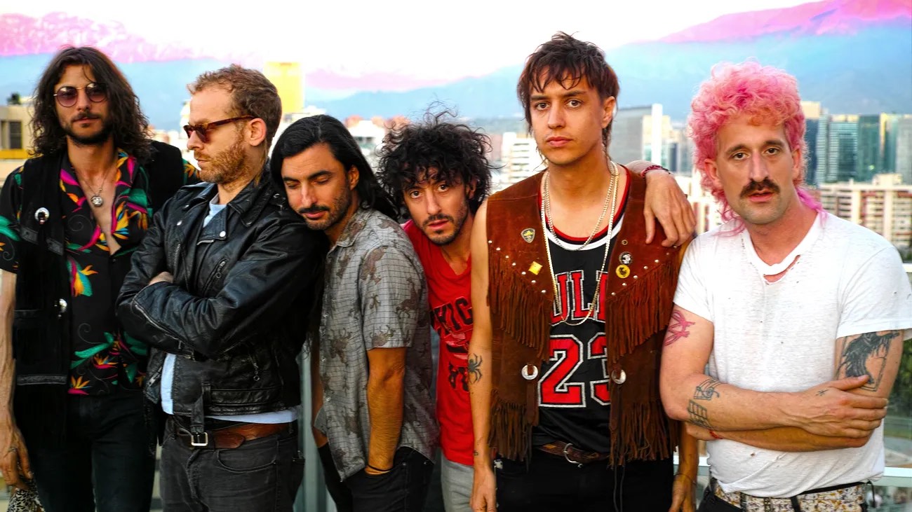 貴重盤 YOUTHQUAKE /BEYOND THE VOID OF BLACK Ouça | The Voidz: 
