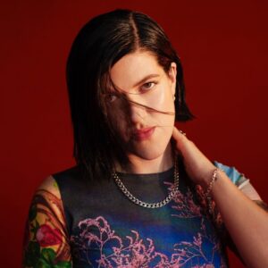 Romy: “The Sea” (VÍDEO) - Música Instantânea